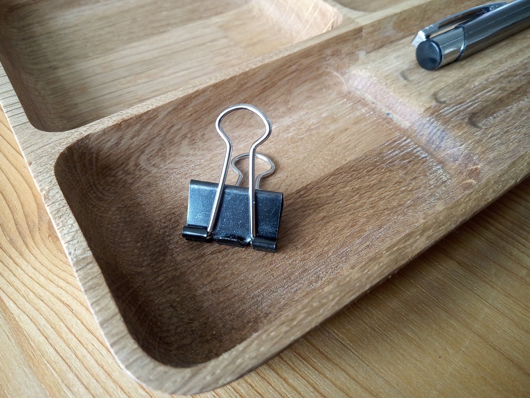 Holzartikel: Hochwertige Stiftablage aus Eichenholz – Neu und originalverpackt aus Büren SO von swelch 3