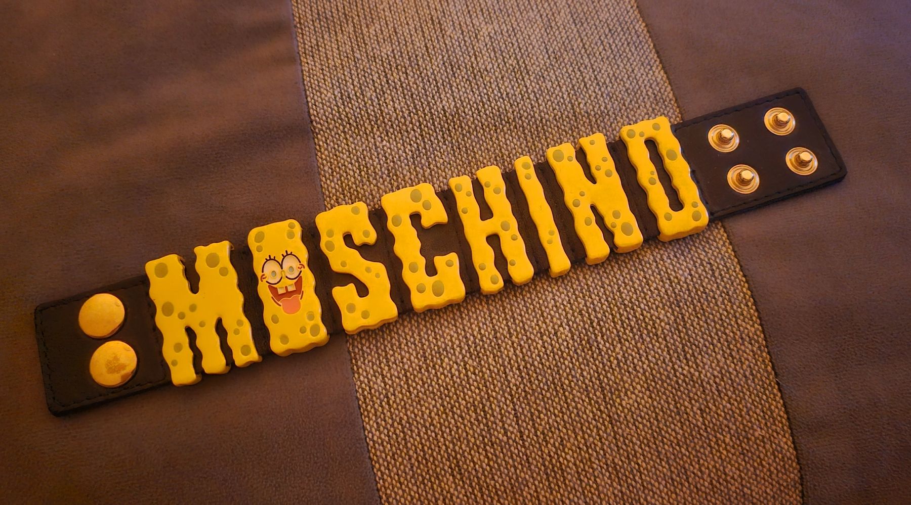 Moschino Bracciali & Braccialetti: Moschino SpongeBob Armband – Nuovo (secondo la descrizione) da Allschwil venduto da xoxSomeTimesxox
