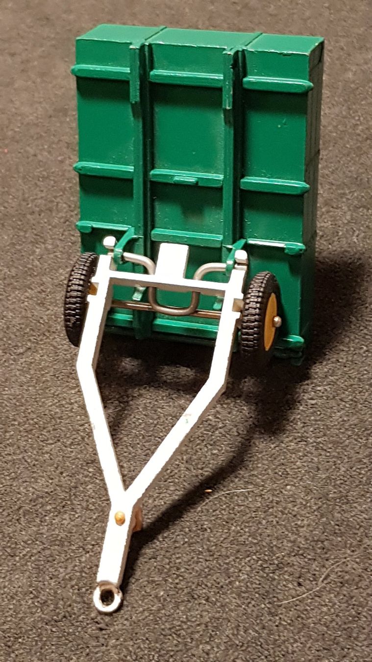 Britains Giocattoli: Farm Trailer Britains LTD – Usato da Othmarsingen venduto da chrampfi01 1