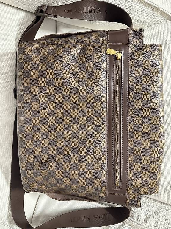 Altro in  Abbigliamento & Accessori: Louis Vuitton borsa tracolla  – Usato da Maroggia venduto da sha_n2dq 1