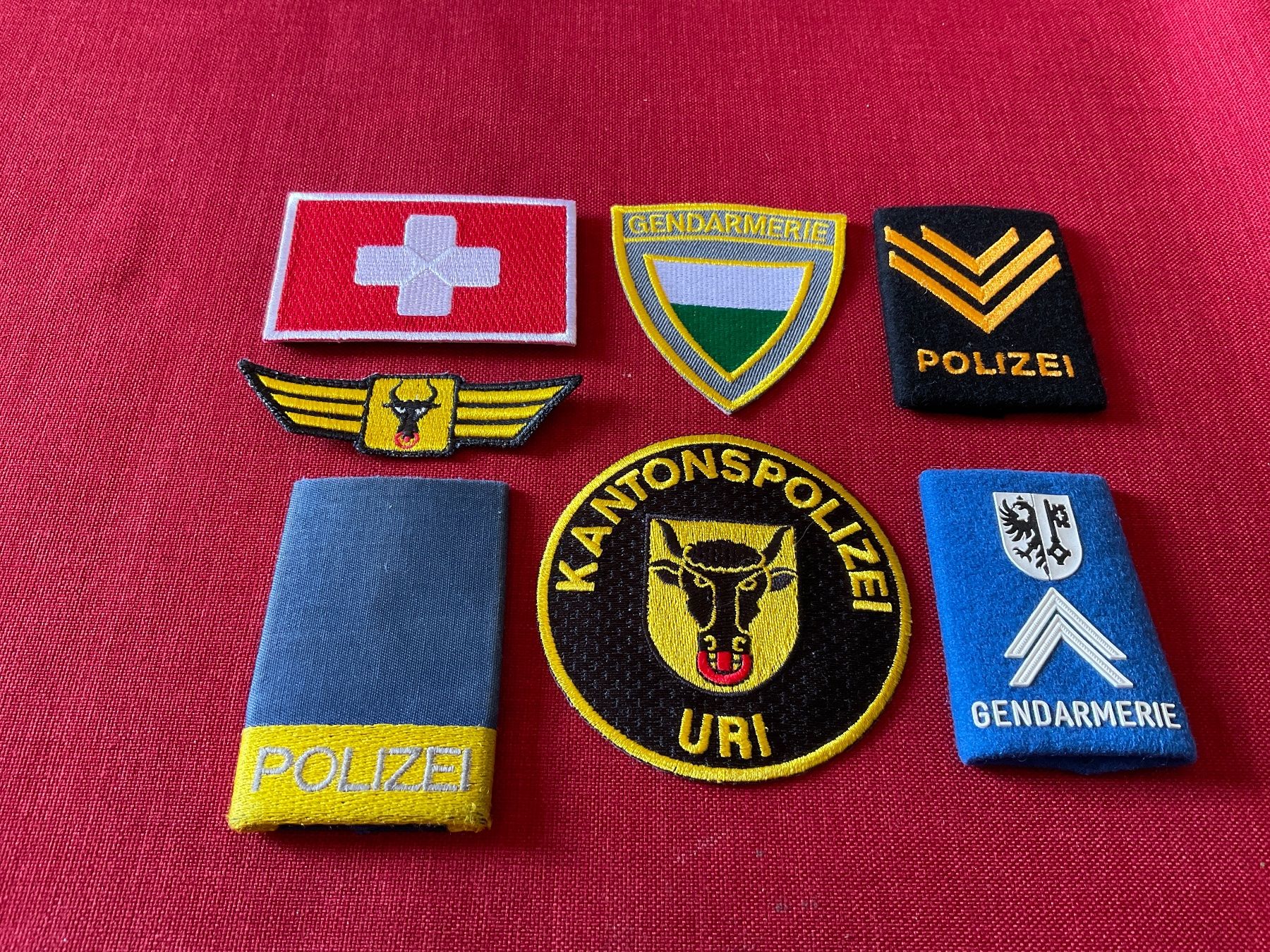 Placchette & Badge: Vintage Polizei Abzeichen – Usato da Lugano venduto da Persepolis