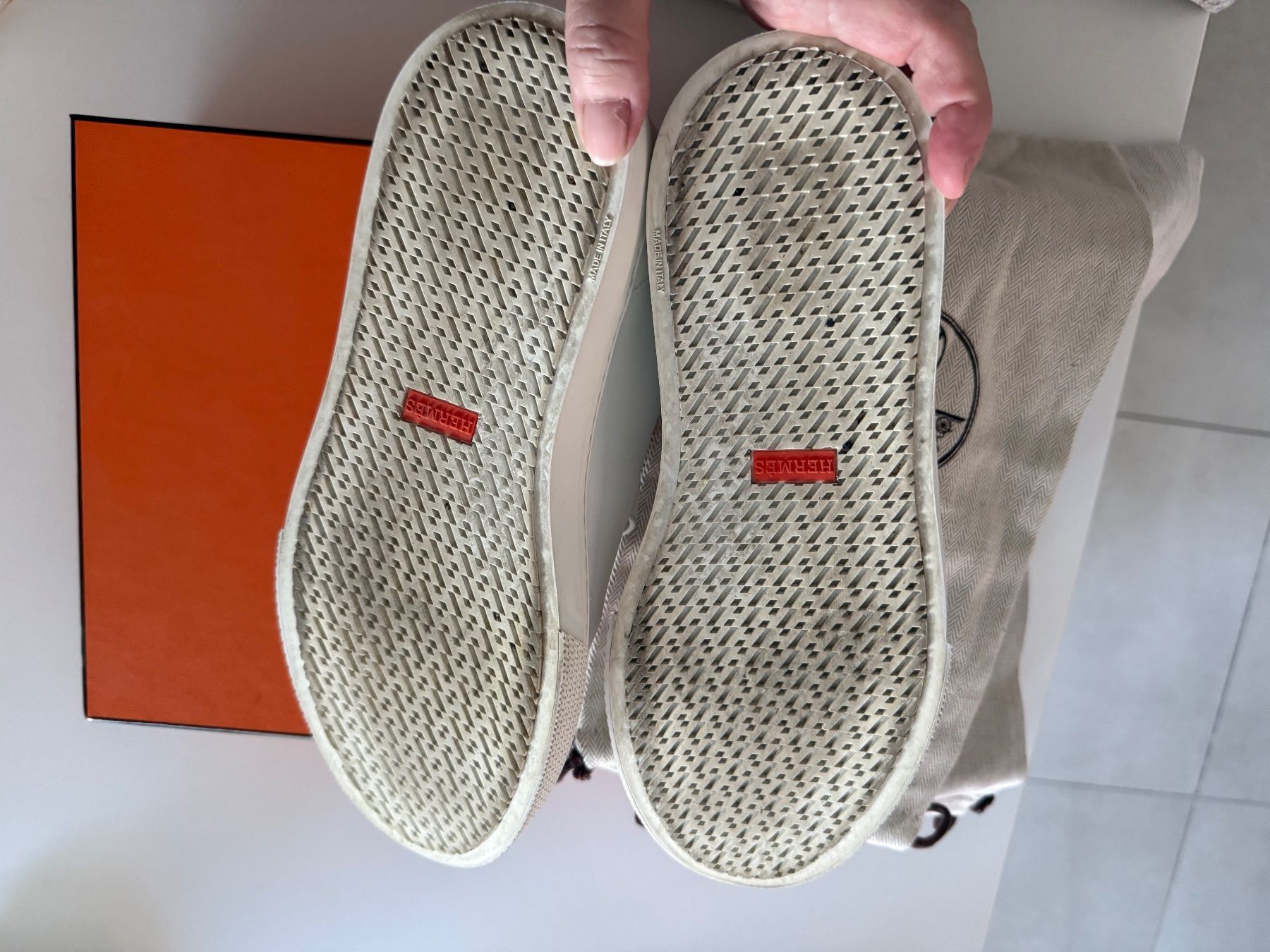 Hermès Chaussures femmes: Hermes sneakers Day – Défectueux à Gimel par fan_8tvc 2