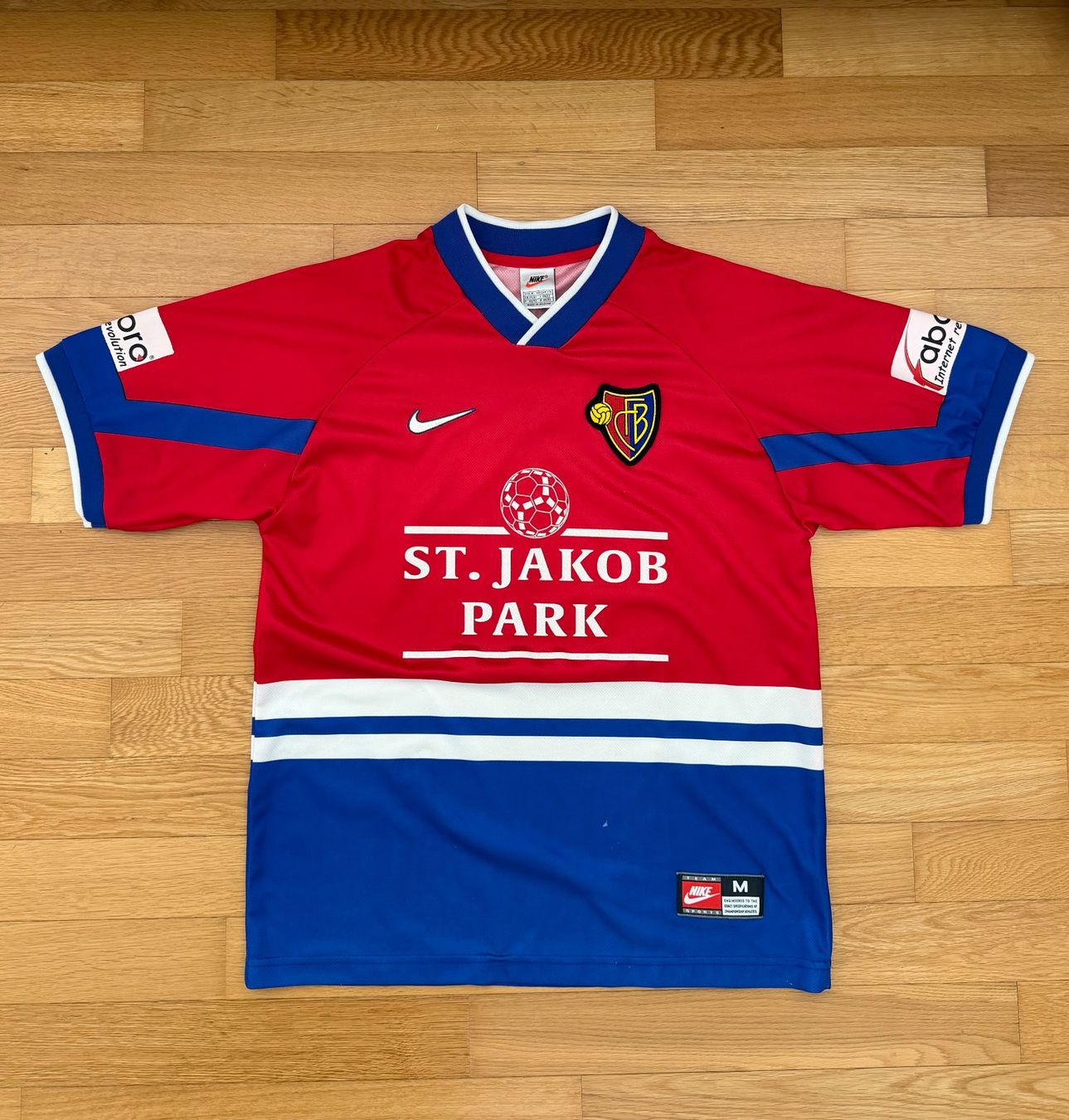 Nike Canottiere & Pantaloni: Fc Basel Nike Trikot 1998-99 Heim – Usato da Füllinsdorf venduto da hae_gt9l 3