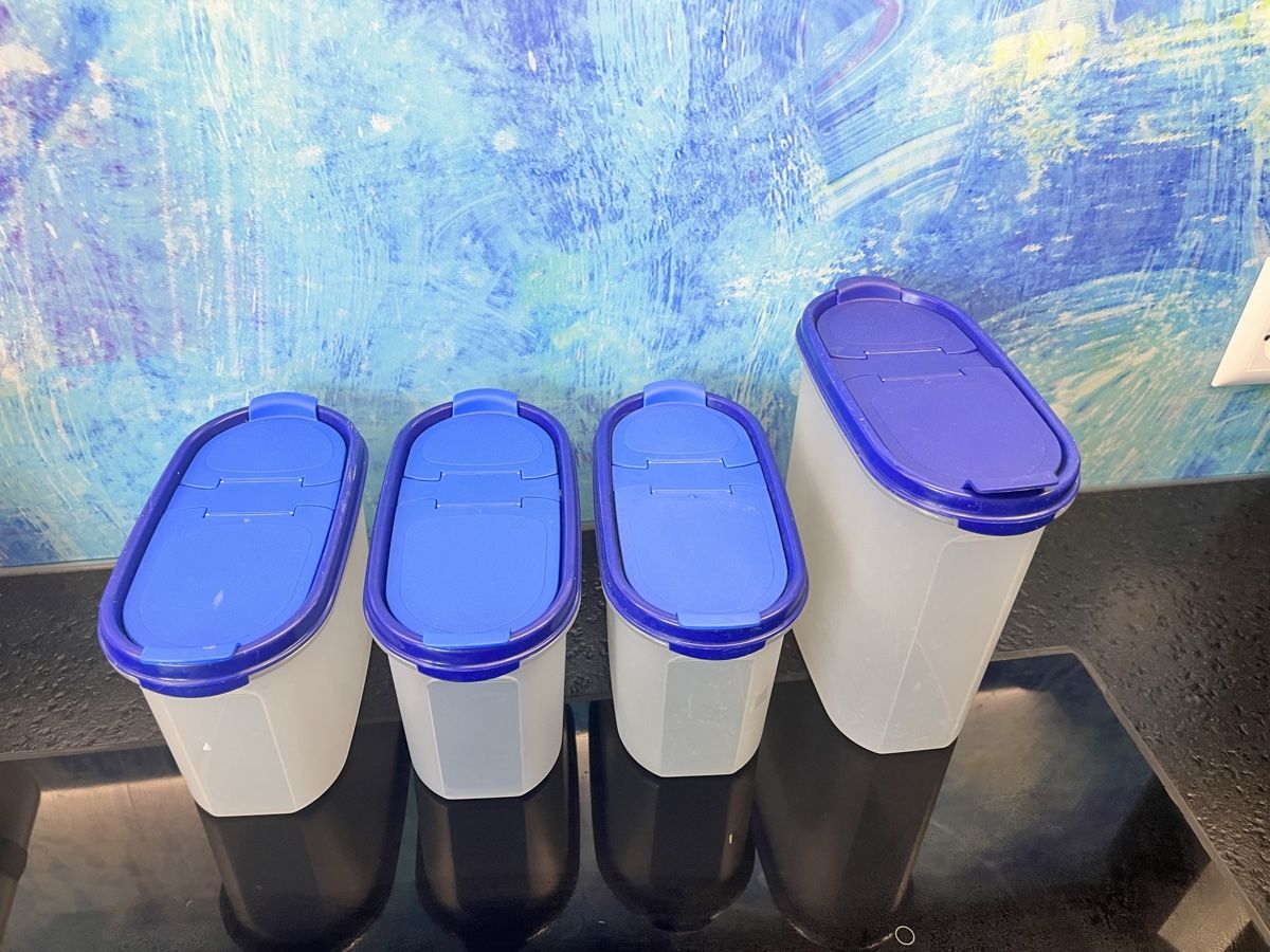 Tupperware Contenitori & Simili: Tupperware Vorratsbehälter Tupper Behälter Eidgenossen Küche – Usato da Frauenfeld venduto da Babytimmy 1