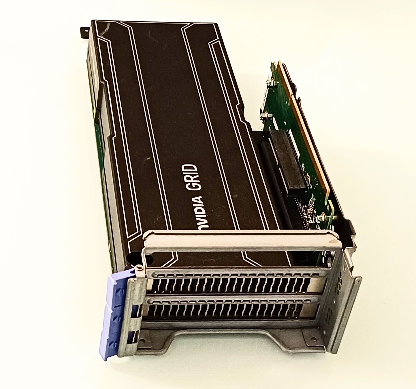 Nvidia Schede grafiche: NVIDIA GRID K1 16GB Server Beschleuniger & Riser Adapter  – Usato da Zürich venduto da Stylz79 1