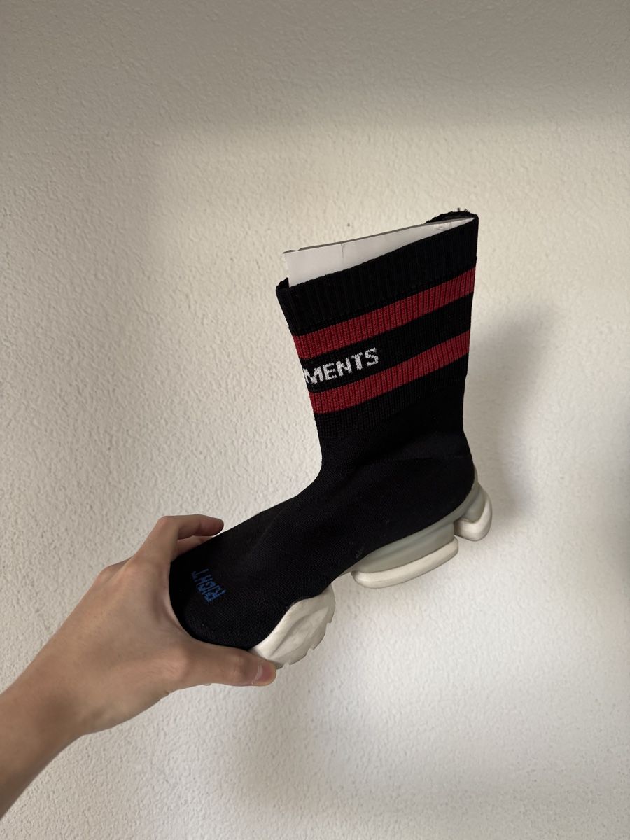 Chaussures hommes: VETEMENTS Sock Runner 41 – D'occasion à Basel par Sharki_ 2