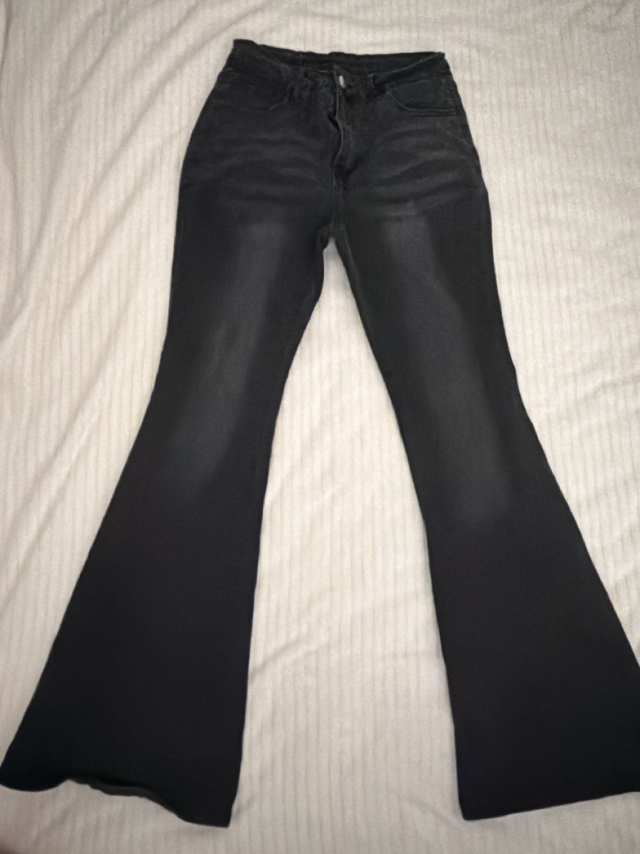 Jeans: Damen Jeans 2er Set Schwarz und Grau – Gebraucht aus Zürich von Richard_Sandy 1