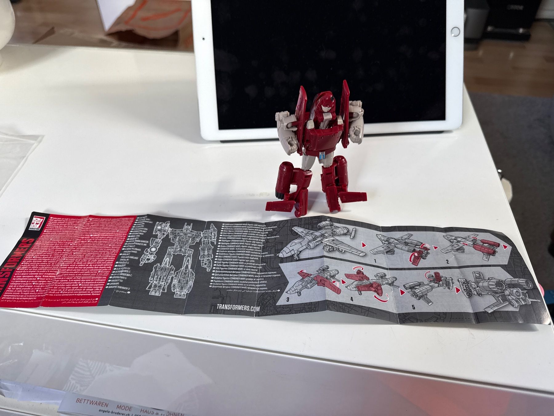 Hasbro Statuette: Transformers Combiner Wars Powerglide Hasbro – Usato da Allschwil venduto da meeresperle 2