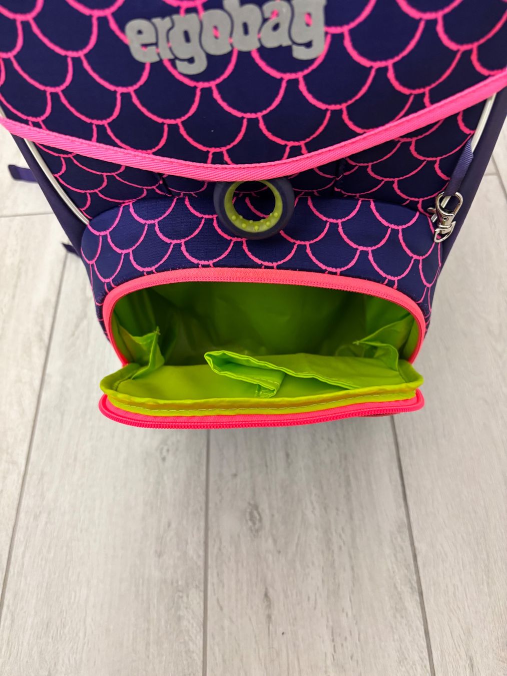 Ergobag Borse & Zaini: Ergobag Cubo Light - Schulranzen & Sportbeutel - Zustand top – Usato da Walenstadt venduto da Fcbayern7 5