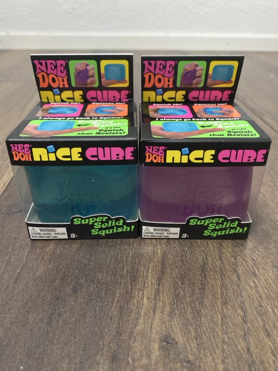 Giocattoli: 2x originale NeeDoh Nice Cube Squishy Würfel Lila + Blau Neu – Nuovo e nell'imballaggio originale da Glis venduto da Bekri