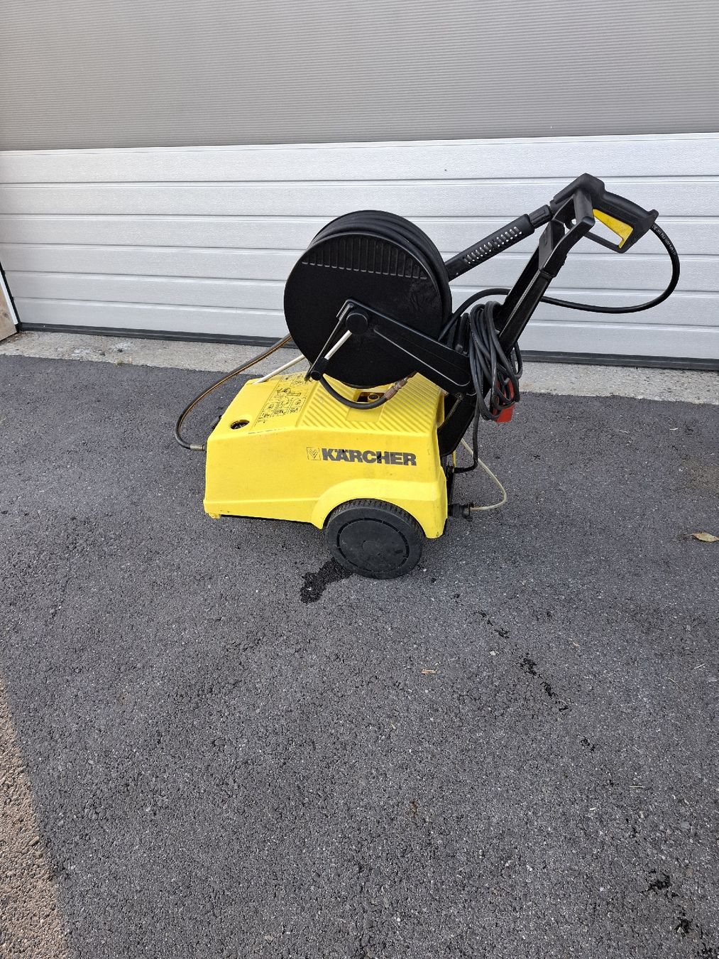 Kärcher Nettoyeurs à haute pression: KÄRCHER HD 1050 – D'occasion à Emmenbrücke par dsn15