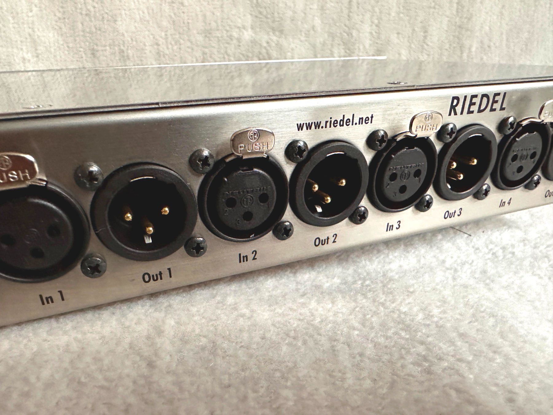 Mischpulte: Riedel IF-2104 4ch 2/4-wire interface partyline intercom no2 – Gebraucht aus Zürich von Malco0 7