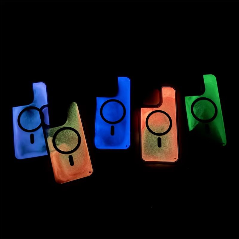 Cover & Protezioni schermo: iPhone 17 Pro Case (mit Glow in Dark - Liquid Fluid) Rot – Nuovo e nell'imballaggio originale da Dietikon venduto da The-Star-Shop 2