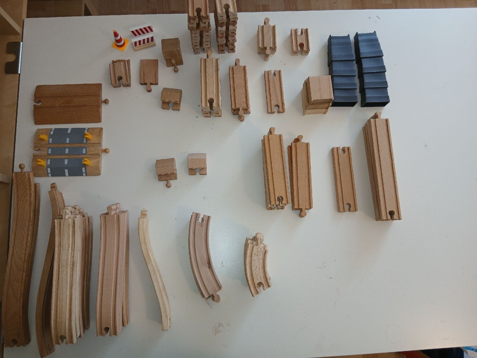 Jouets: Vielteilige Briobahn – D'occasion à Niederbipp par Phantasywork 1