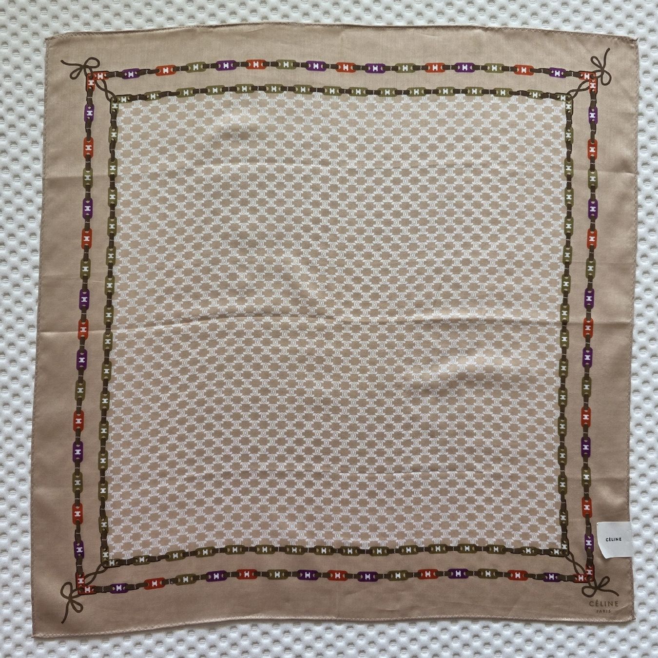 Celine Foulard & Sciarpe: CELINE Baumwolltuch 50x50 cm – Nuovo e nell'imballaggio originale da Zürich venduto da LIMAR 1