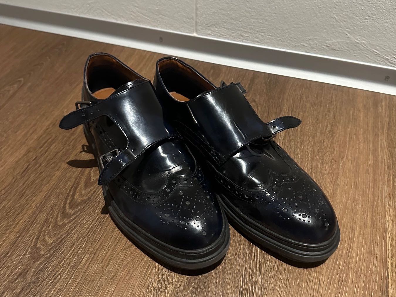 Scarpe da uomo: Dunkelblaue Nak Lackleder Doppel-Monkstrap – Nuovo (secondo la descrizione) da Kölliken venduto da mar_8jjj 1