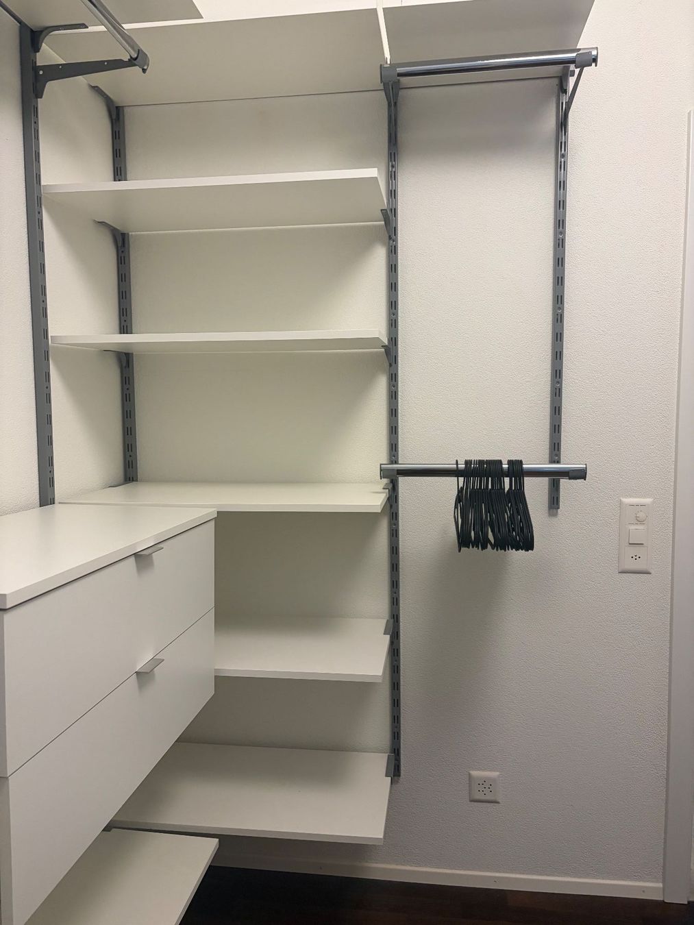 Scaffali: Regal / Kleiderschrank – Usato da Lüsslingen venduto da Peghi 6