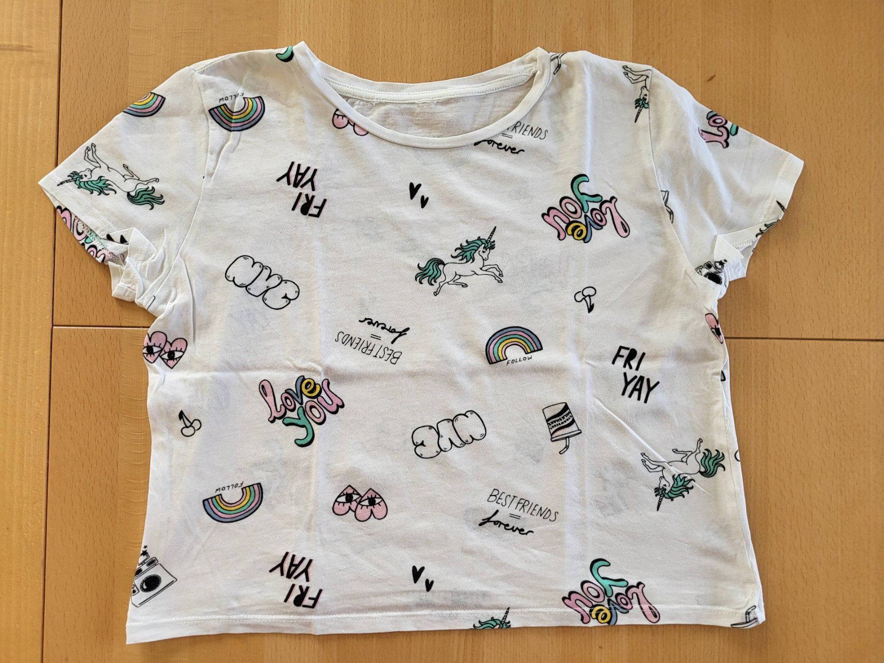 Camicette, T-shirt & Top: T - Shirt Gr. 122/128 – Usato da Dürrenäsch venduto da DanaW01