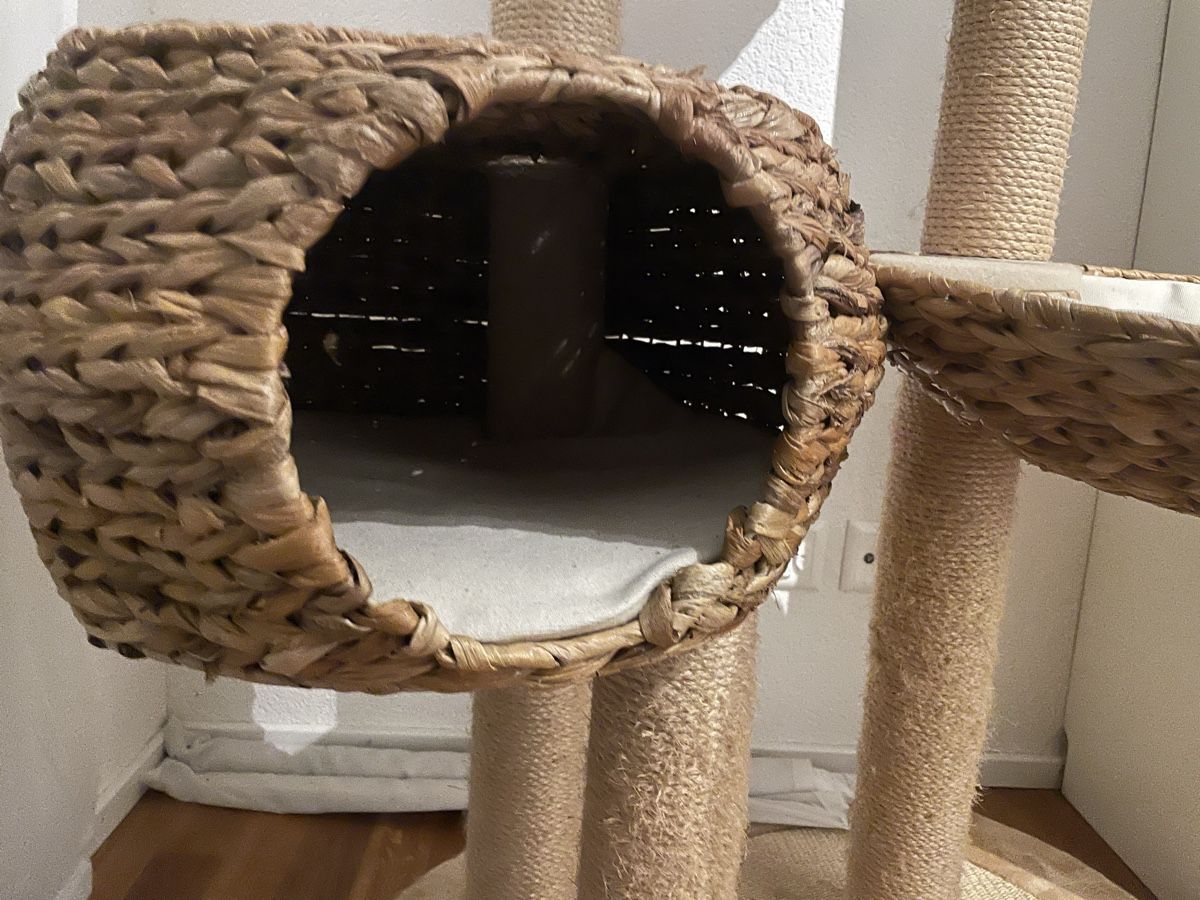Tiragraffi: Katzenbaum – Usato da Hochdorf venduto da sumomario01 2