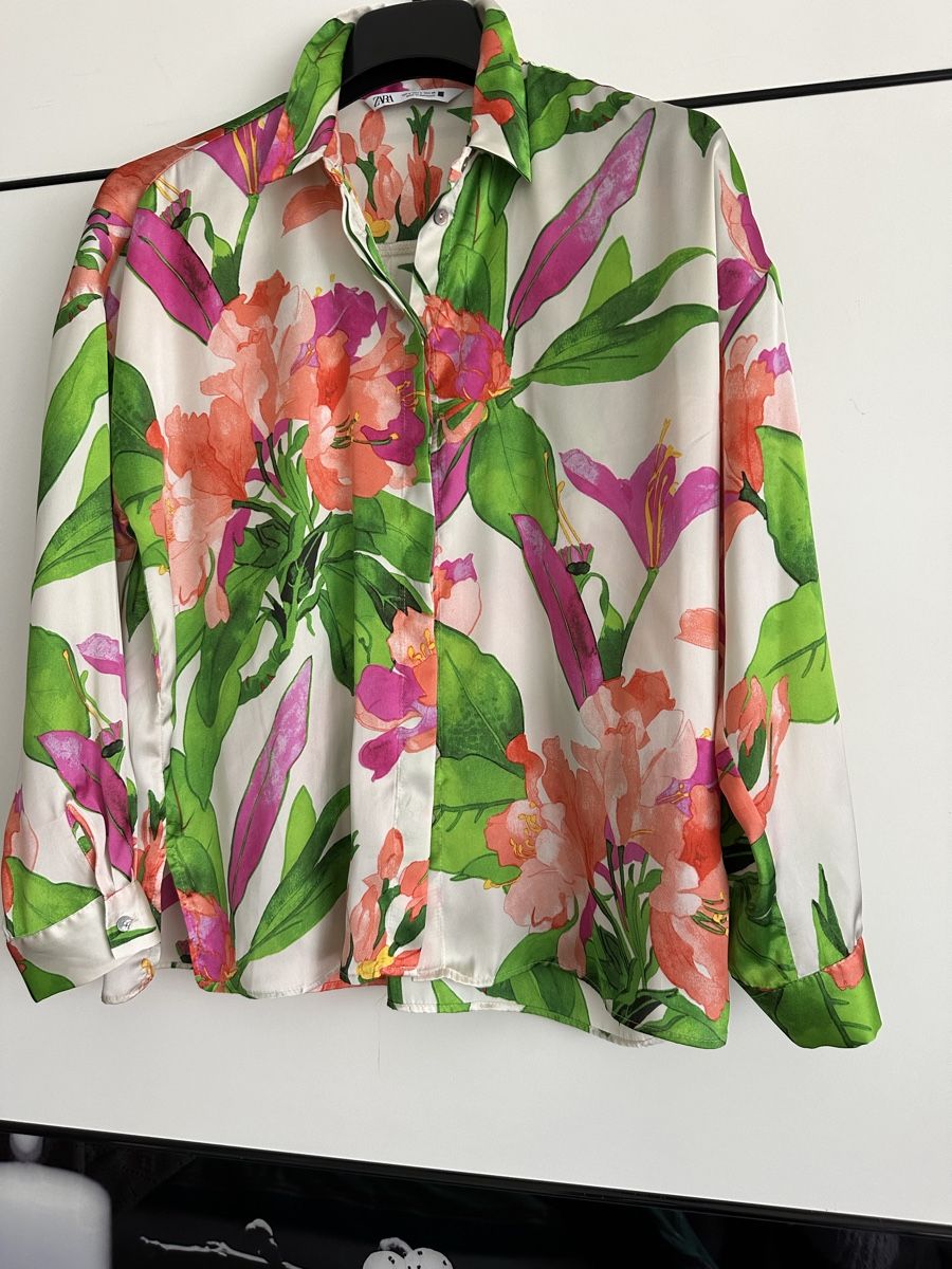 Zara Chemisiers: Zara Damen Hemd Grösse/S – D'occasion à Basel par Ivana_4 1
