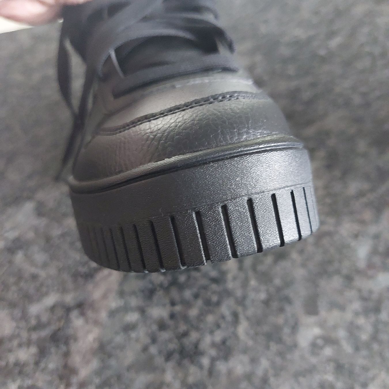 Puma Schuhe für Mädchen: Schuhe Sneaker, Schwarz,NEUI, Grösse 37.5 – Neu und originalverpackt aus Erlinsbach SO von Inspirierend 4