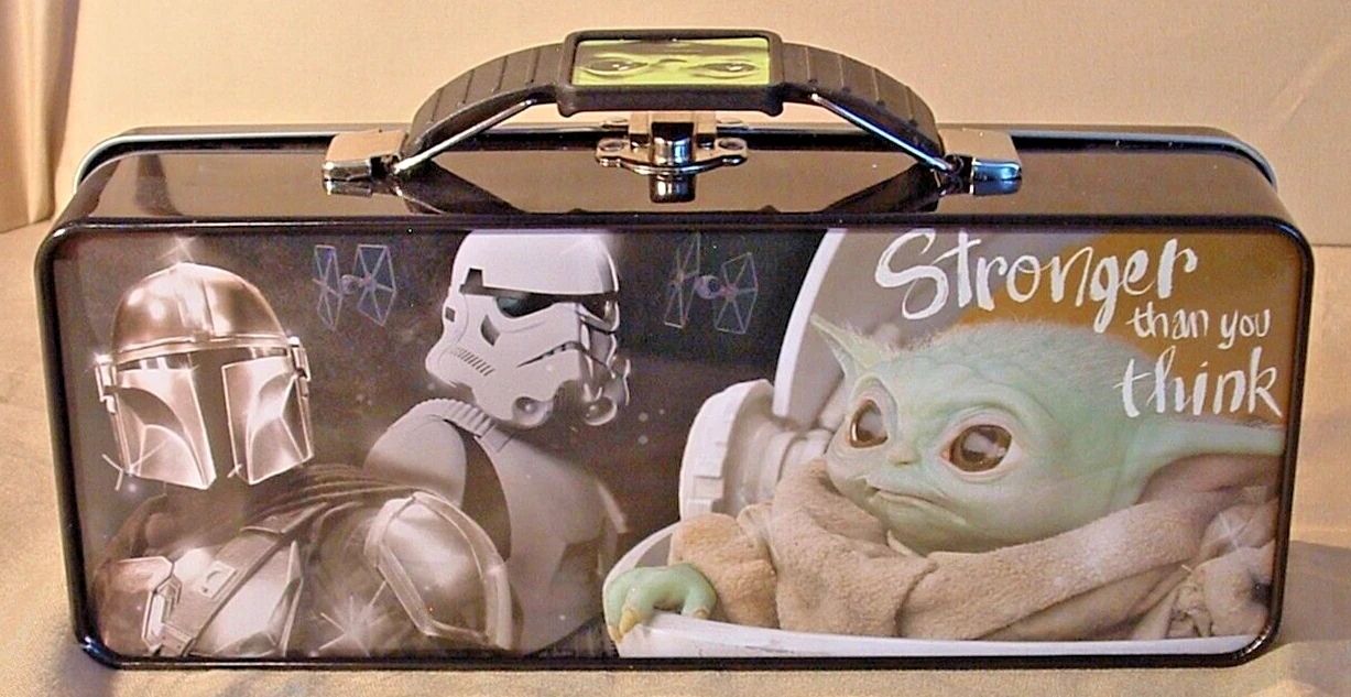 Altro in Scrittura & Disegno: Star Wars The Mandalorian tin pencil box – Usato da Rotkreuz venduto da jfc_tj7h 1