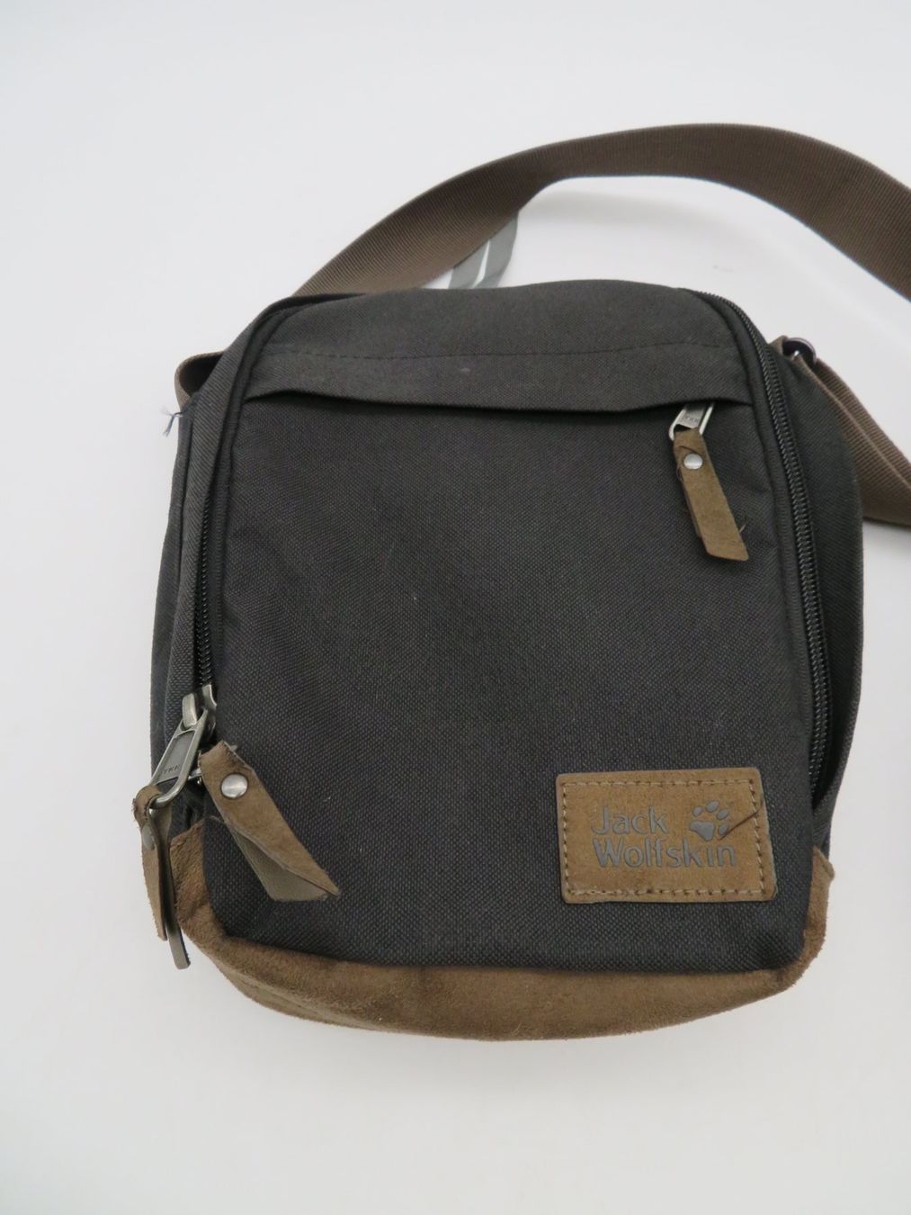 Jack Wolfskin Borse: Jack Wolfskin Umhängetasche – Usato da Reinach BL venduto da WBZ-Flohmarkt