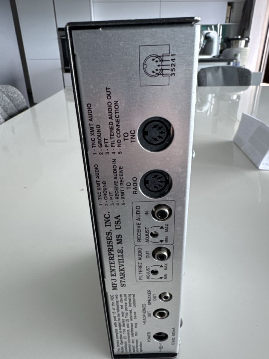 Radiocomunicazione: Filtre accordable DSP MFJ-784B, bon état – Usato da Le Mont-sur-Lausanne venduto da jap66 1