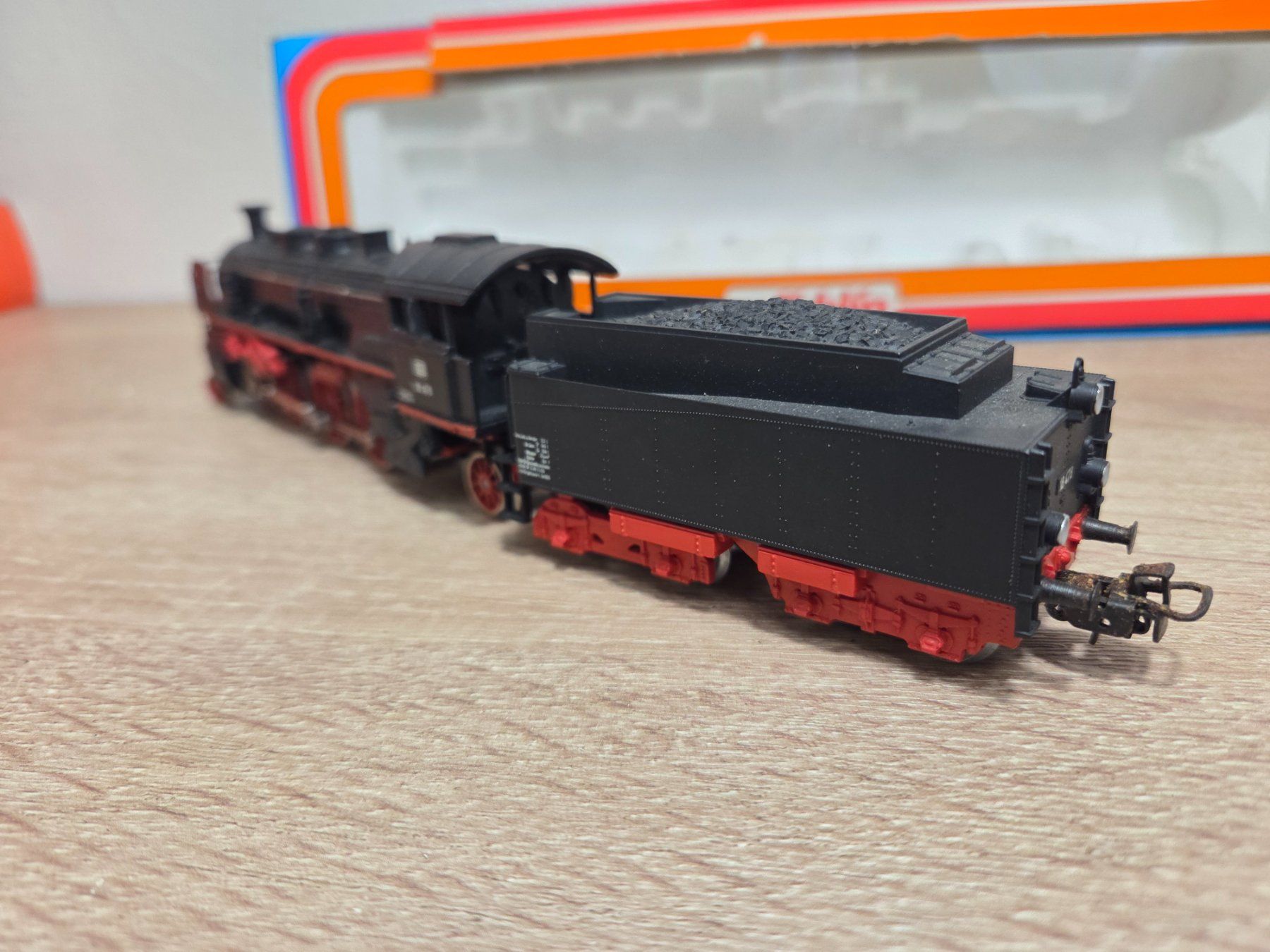 Märklin Modellini di ferrovie: Märklin 3093 Dampflok BR 18 DB H0 – Usato da St-Aubin-Sauges venduto da Lo_Go 4