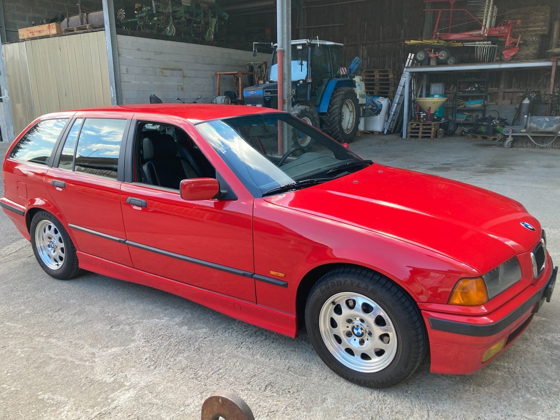 BMW Autos: BMW e36 320i Touring 1997 – Gebraucht aus Gland von Deuche87
