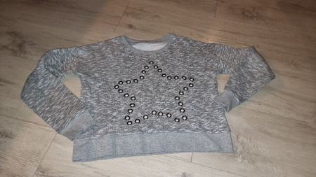 Grauer Mädchen Pullover mit Stern, Grösse 134 140