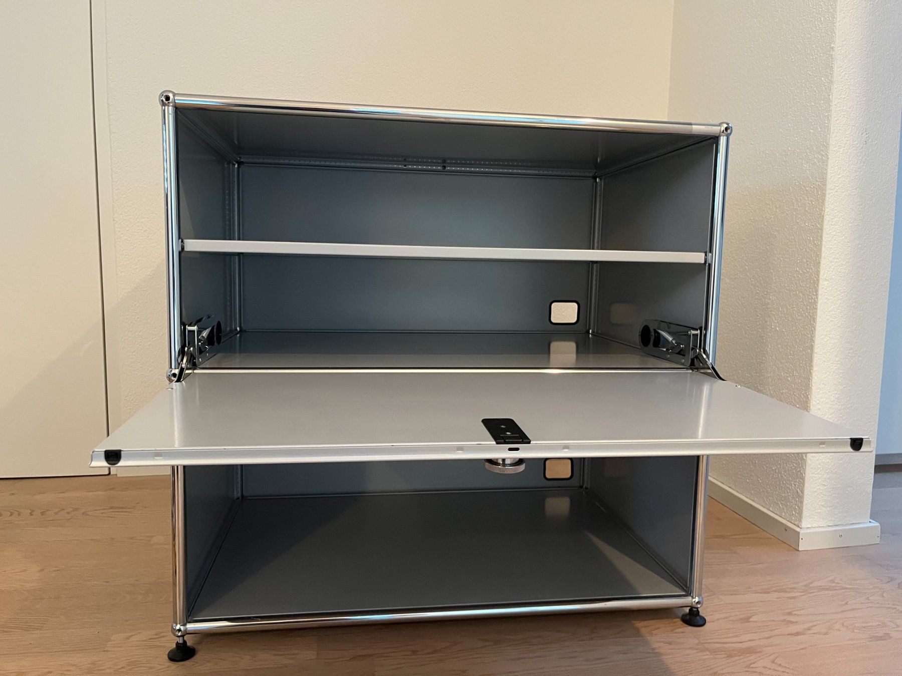 USM Commodes: USM Haller Sideboard – D'occasion à Hildisrieden par Rolando14 1
