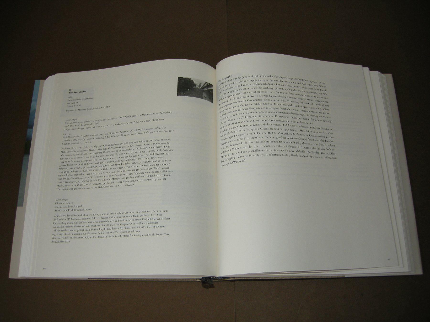 Bücher: Jeff Wall - Catalogue Raisonné 1978 - 2004 / Rares Buch – Gebraucht aus Aarau von Pearlz 6