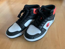 Neuewertige Modische Schuhe Champion Grösse 41 Turnschuhe