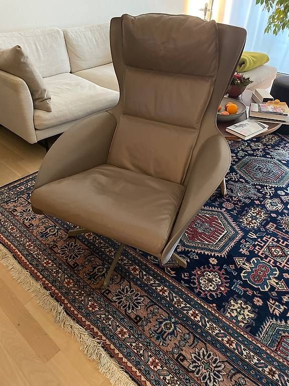Poltrone: Cassina Drehsessel – Usato da Köniz venduto da Papabaer