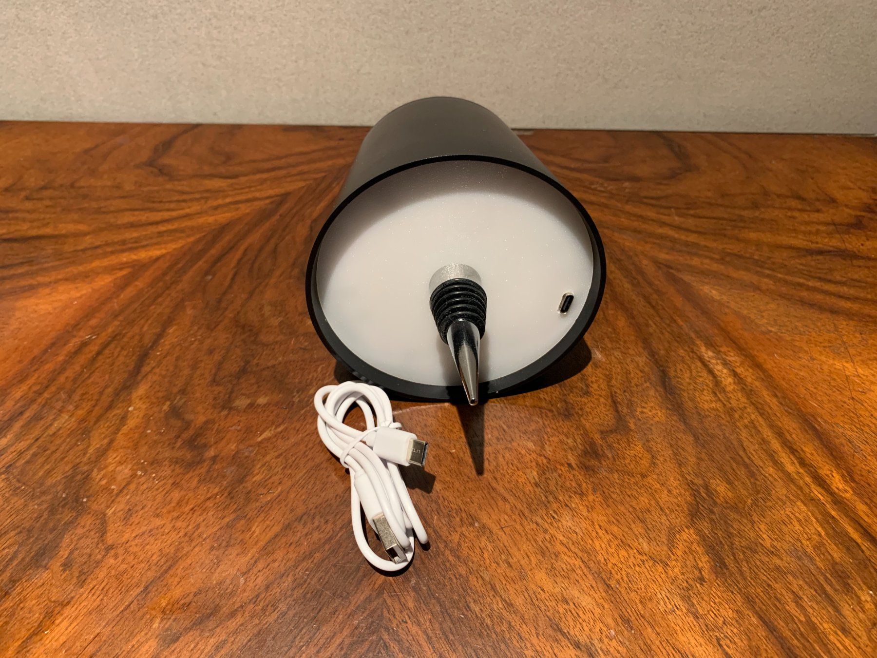 Lampade: Tischlampe für Flasche mit Akku – Nuovo e nell'imballaggio originale da Aarburg venduto da 2..0 3