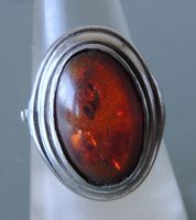Silber 800 Fingerring mit einem Bernstein Gr. 56