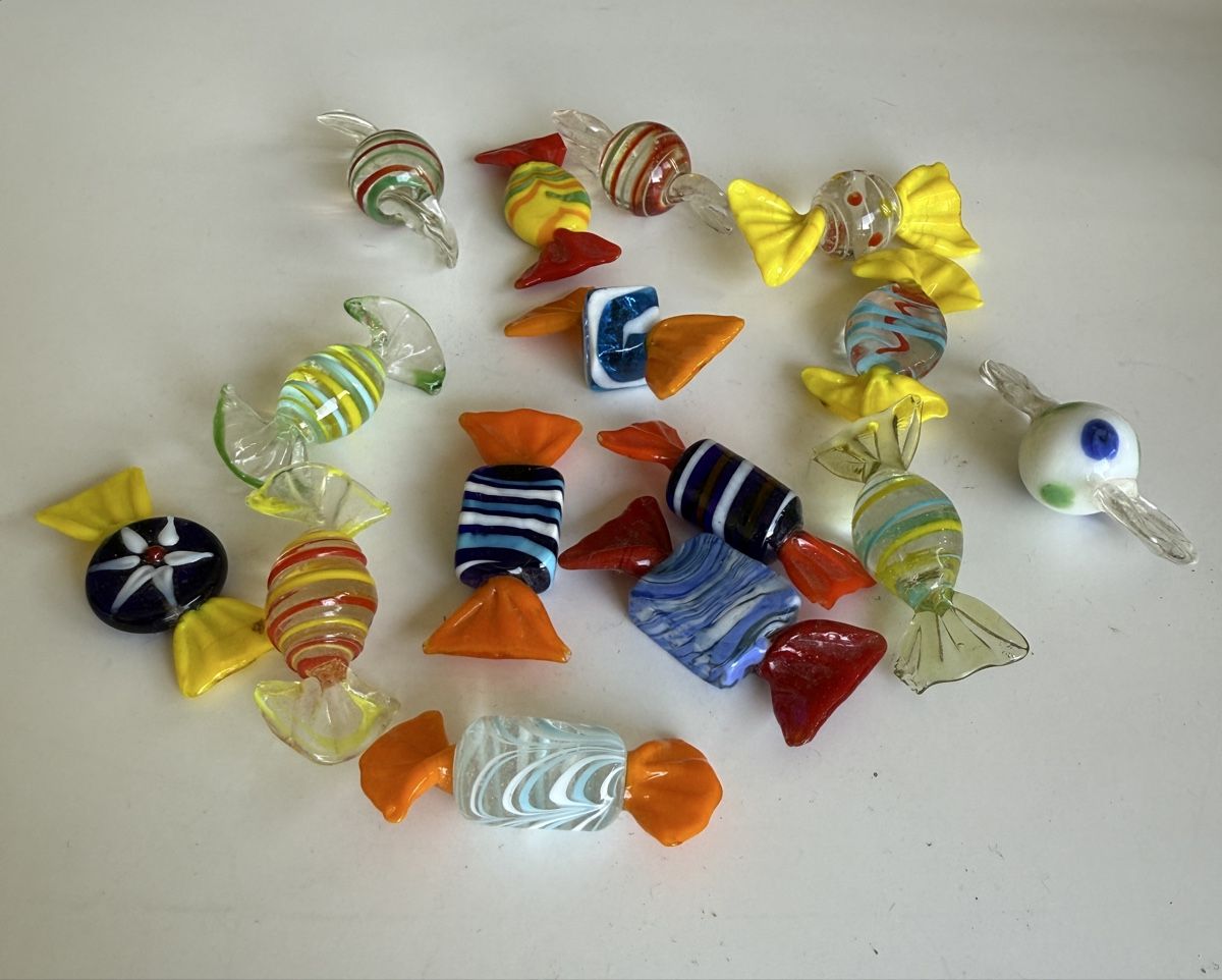Murano Bicchieri: Bunte Glasbonbons, 15 Stk – Usato da Zürich venduto da Geniuss 1