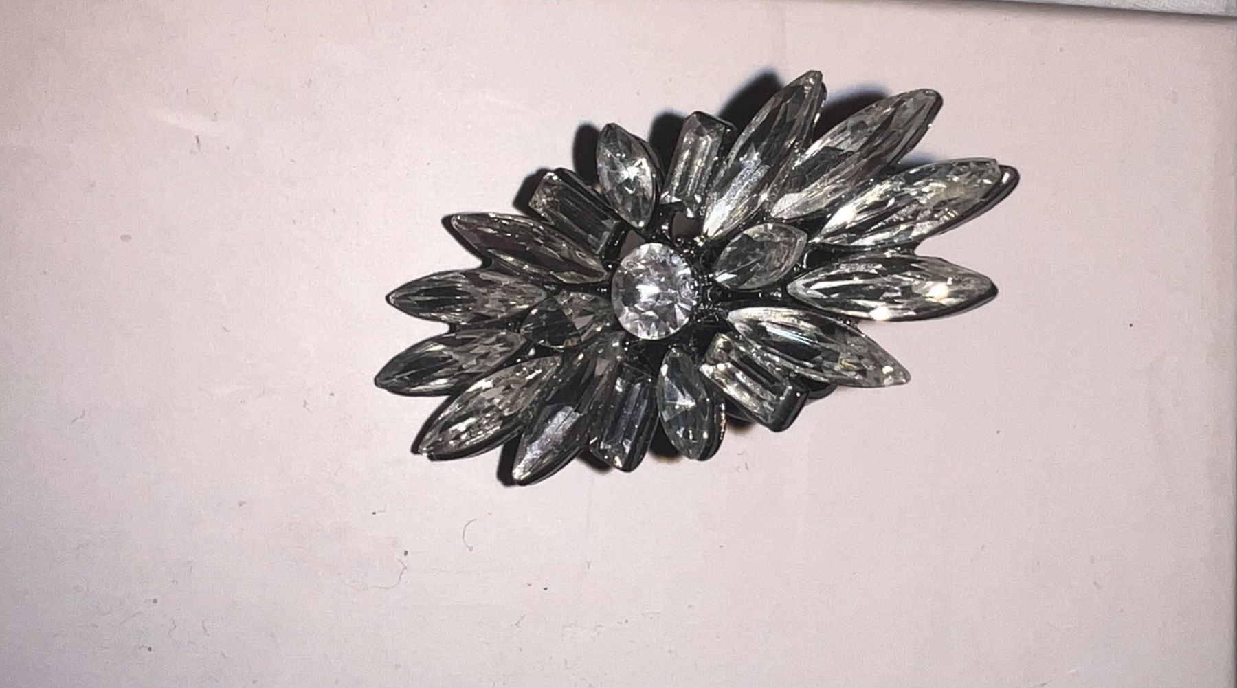 Ringe: • Modischer grosser Ring • – Gebraucht aus Basel von mendoza13