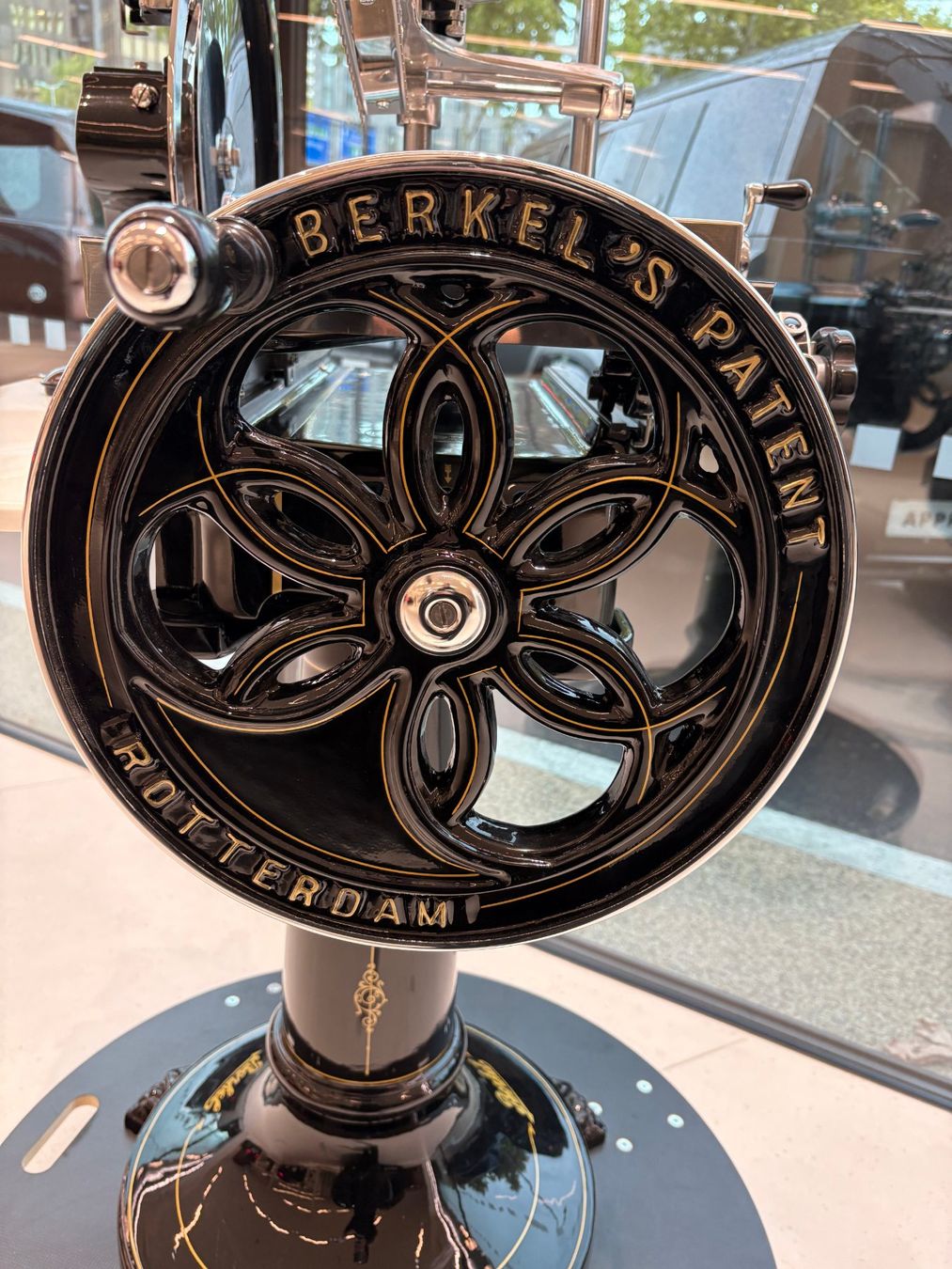 Berkel Küchengeräte: original restaurierte Berkel Model Serie 9 schwarz – Neu (gemäss Beschreibung) aus Zürich von Autocity 4