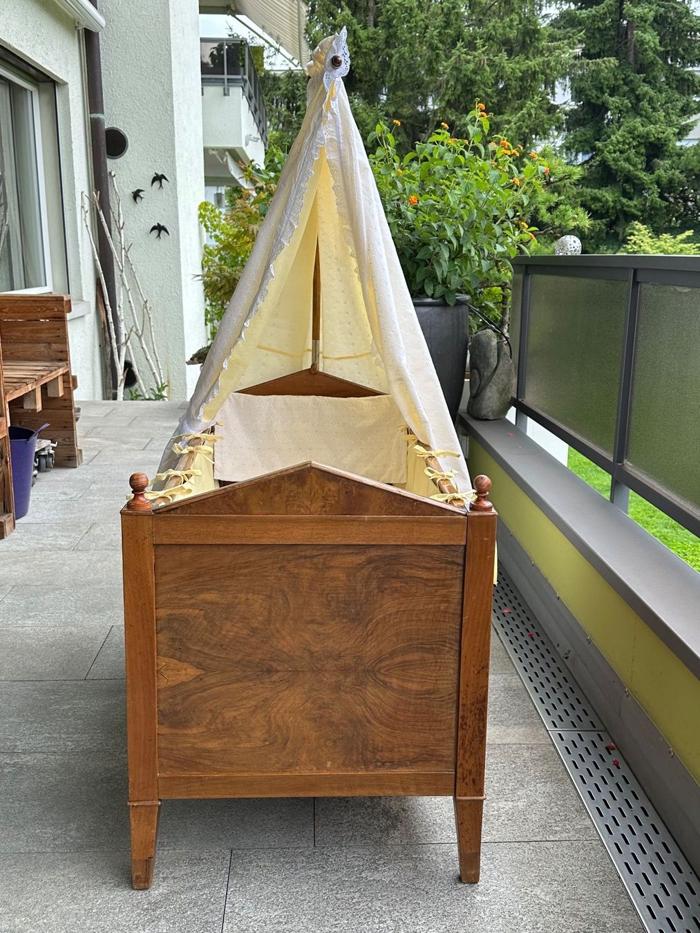 Culle: antikes Biedermeier Babybett – Usato da Stäfa venduto da Haense59 5