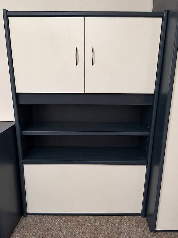 Commodes: Möbelset – D'occasion à St. Gallen par mar_fl6v