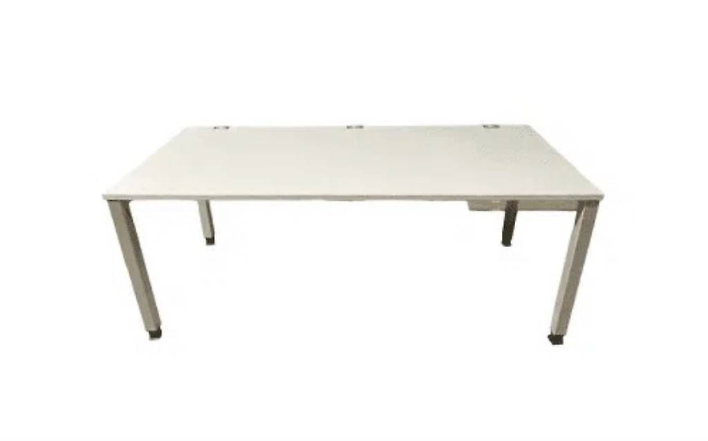 Tavoli: Table de bureau ou à manger  – Usato da Pully venduto da yaa_rm7x 1
