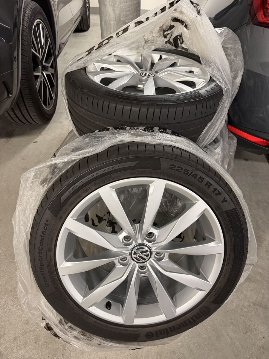 Volkswagen Pneus & Kompletträder: Original VW Sommerräder – Gebraucht aus Zwillikon von Ueli.99