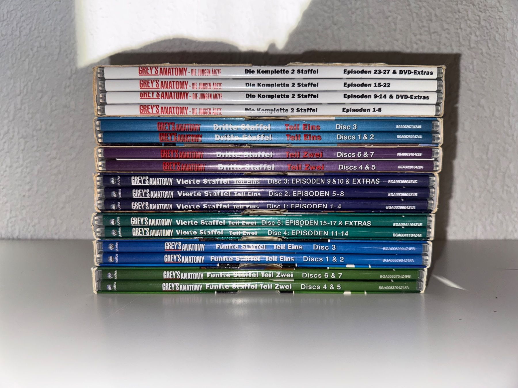 Tutti i DVDs: DVD Grey`s Anatomie Staffel 2-5 – Usato da Grosswangen venduto da Second_hand_paradise 2