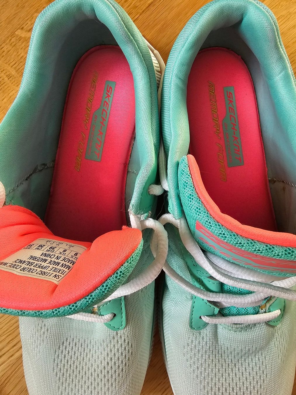 Skechers Scarpe da uomo: Skechers Sneaker, hellgrün, Grösse 39 – Usato da Liestal venduto da Nerina5 5