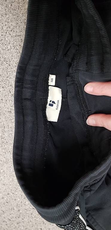 Pantaloni: Trainingshose Garacia Jeans Gr. 140 – Usato da Embrach venduto da Lilly2021 2
