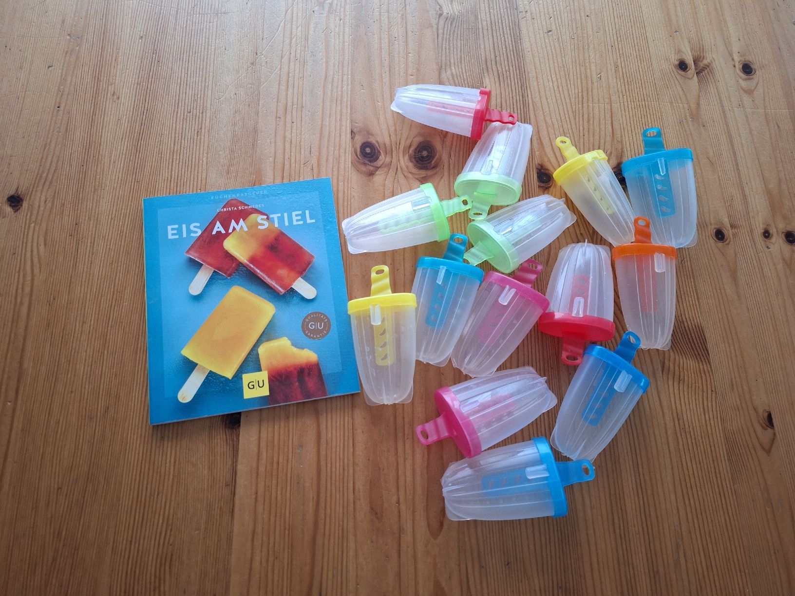 Libri: Glacé Rezeptbuch mit Förmchen – Usato da Aesch BL venduto da ChezToKa