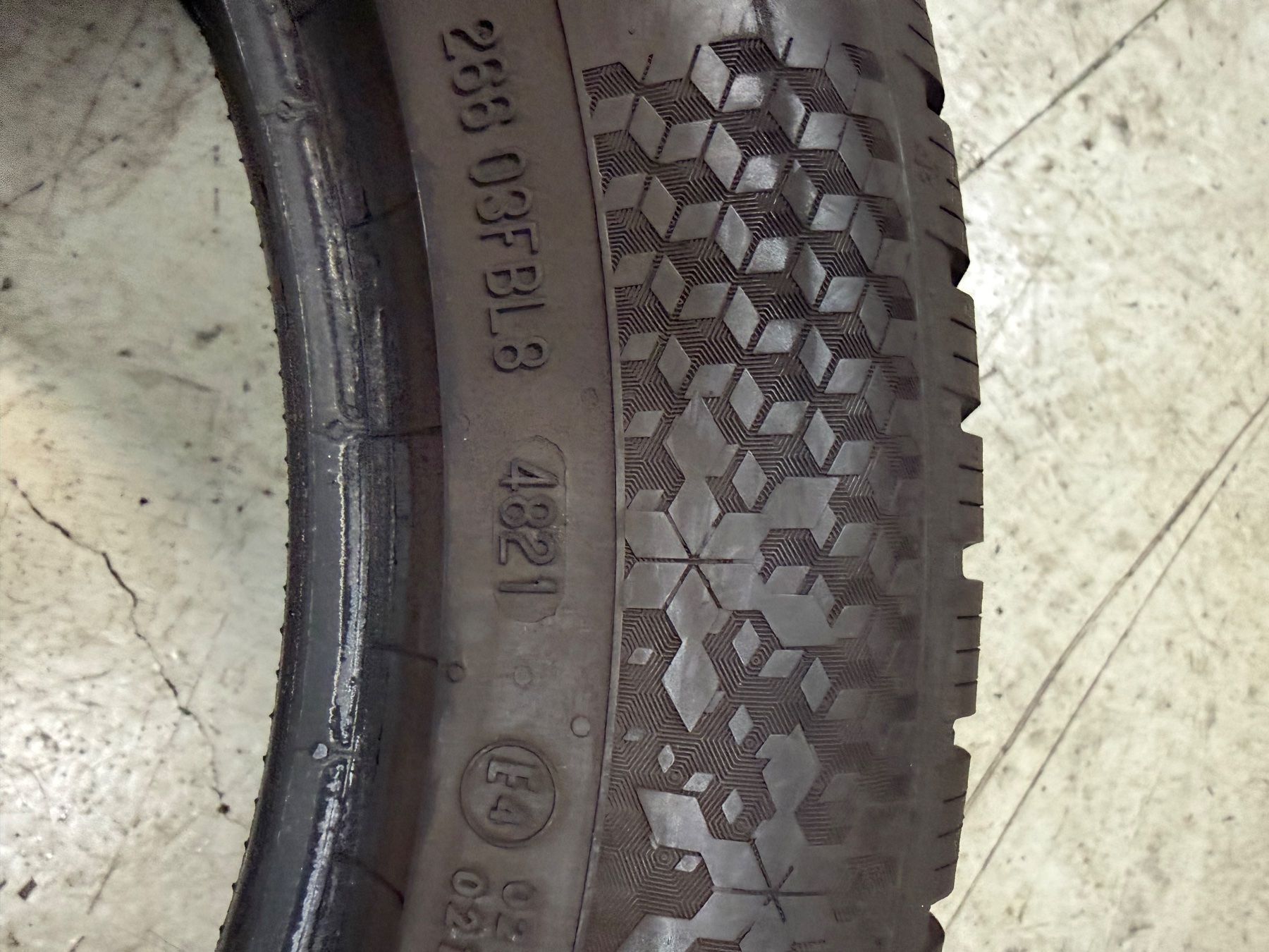 Altro in Scrittura & Disegno: Winter Reifen 235/55 R18 – Usato da Neuenhof venduto da BleronBytyqi6 3