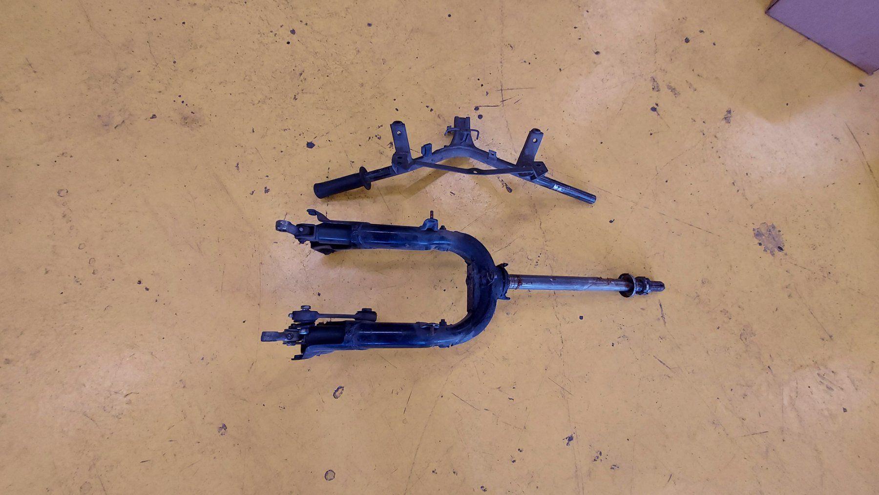 Yamaha Tutti pezzi di ricambio per scooter: Différentes pièces Yamaha Beluga – Usato da Satigny venduto da massimo-95 6
